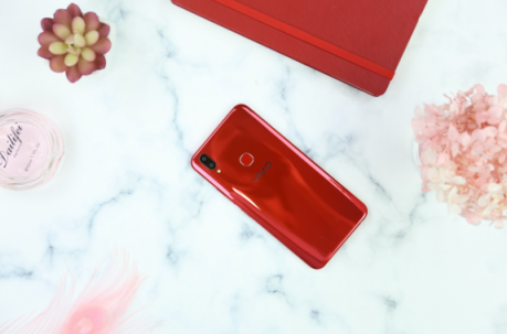 vivo Z1青春版上手體驗(yàn)：時尚外觀，旗艦實(shí)力